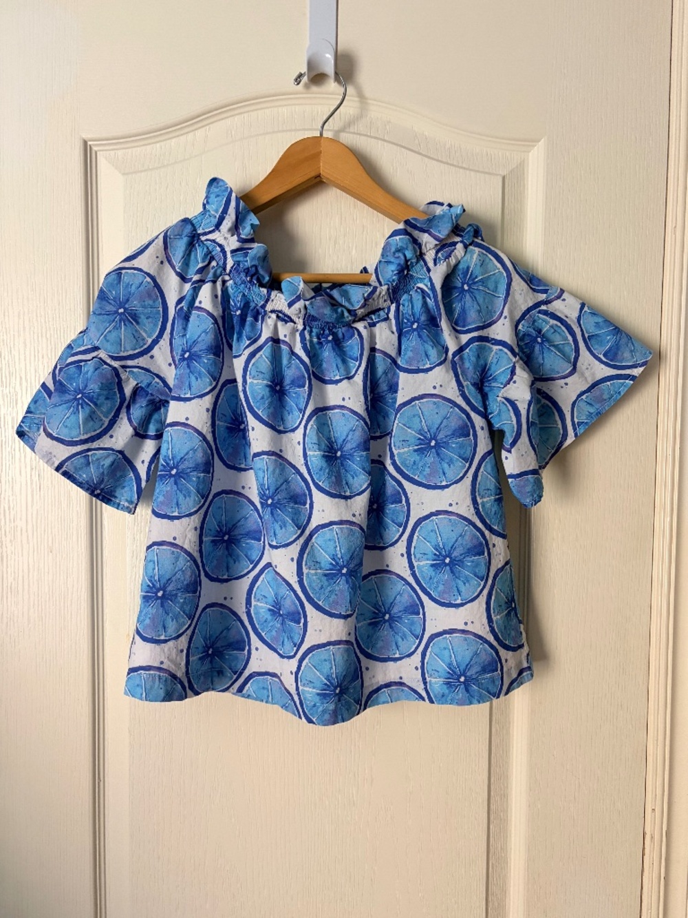 Brooke Wright off the shoulder smocked blue citrus blouse, size XS/S